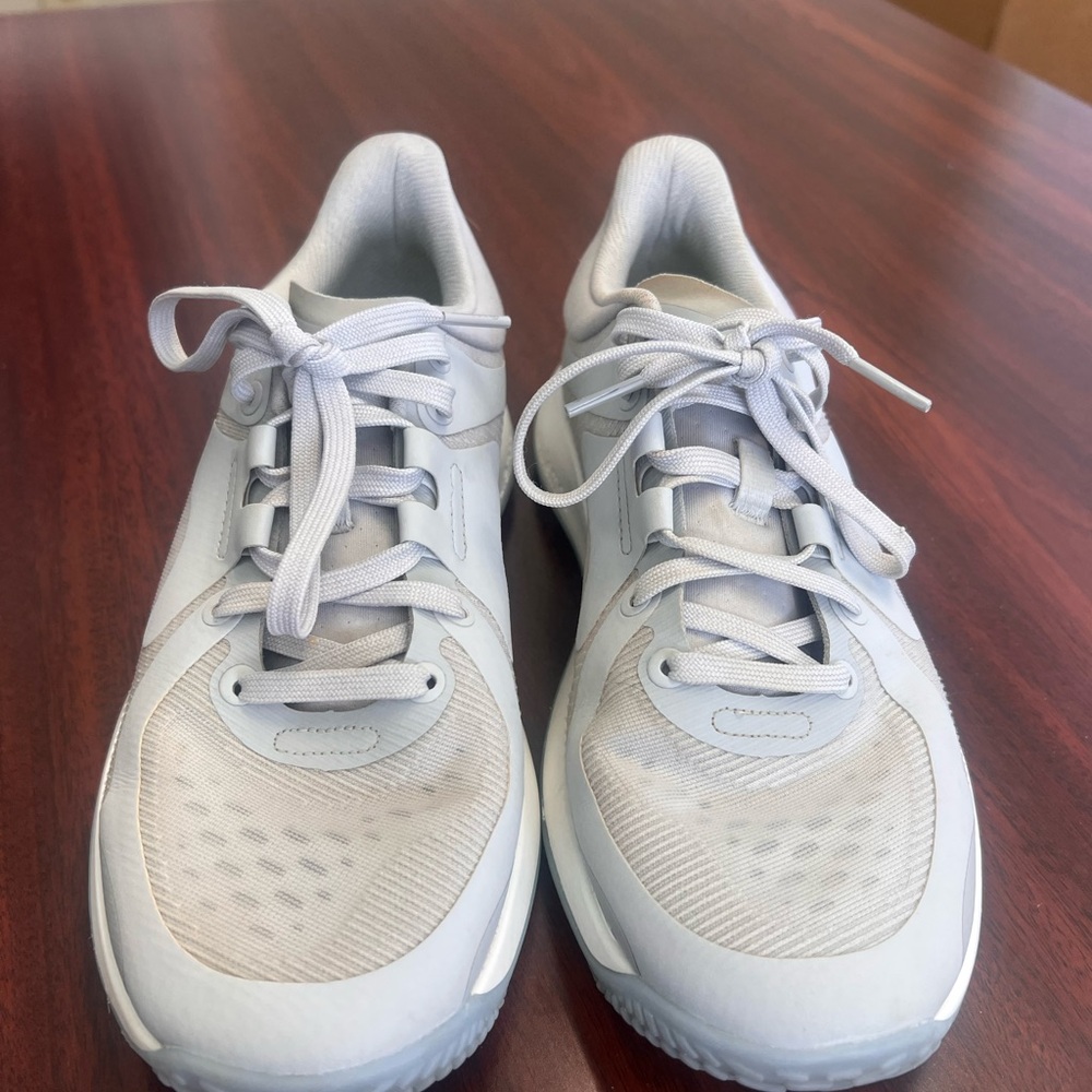 Lululemon Gray shoes - Picture 3 of 5